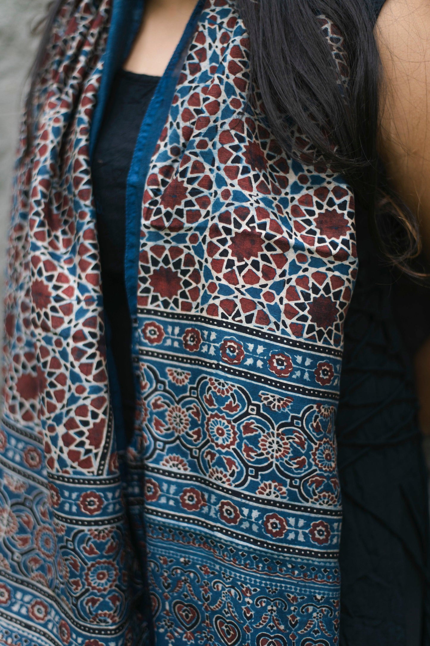 Kaisori Indigo Ajrakh Mul Stole- Prism pattern Kaisori