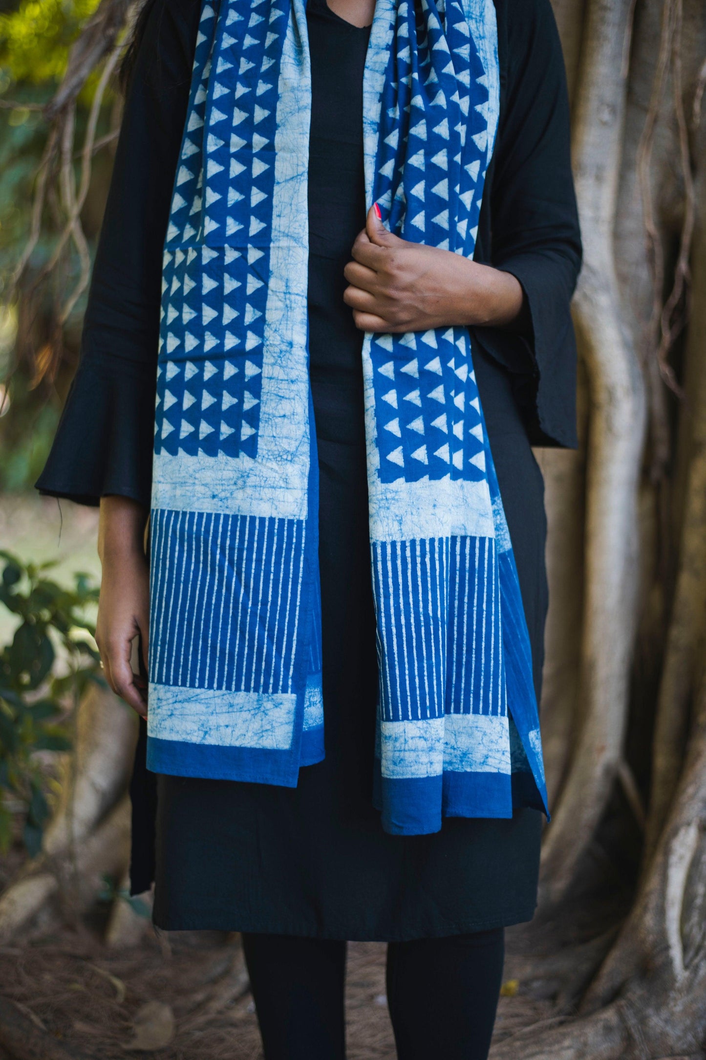 Kaisori Indigo Mulmul Stole Kaisori