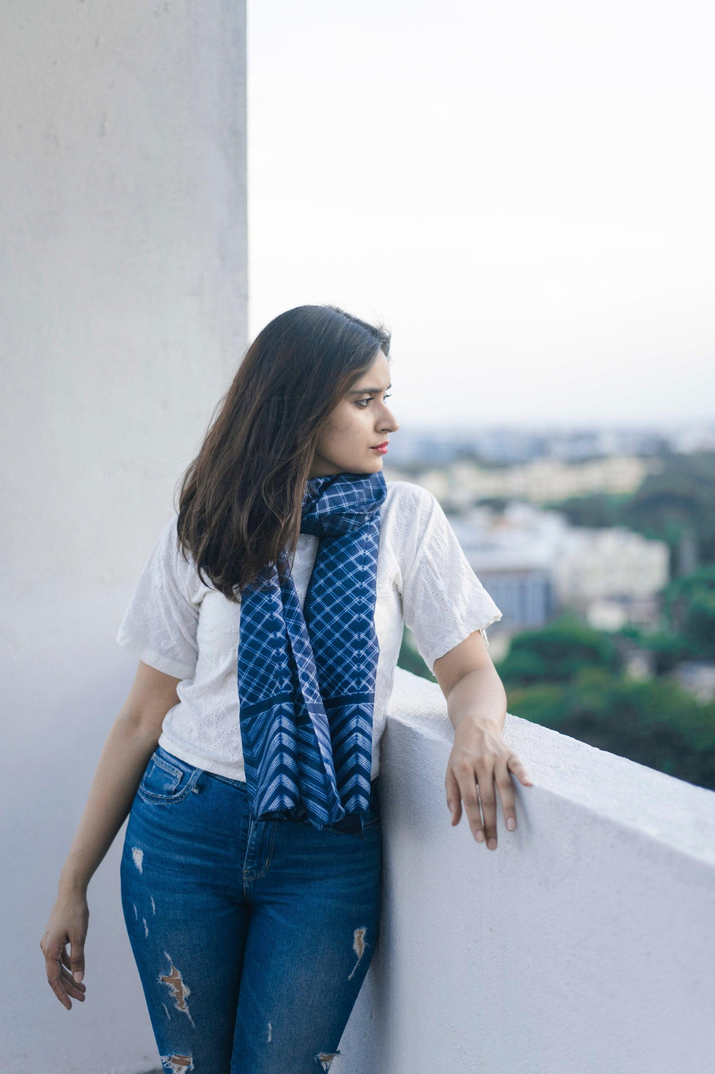 Kaisori Indigo Shibori Chanderi Stole- Moon Kaisori