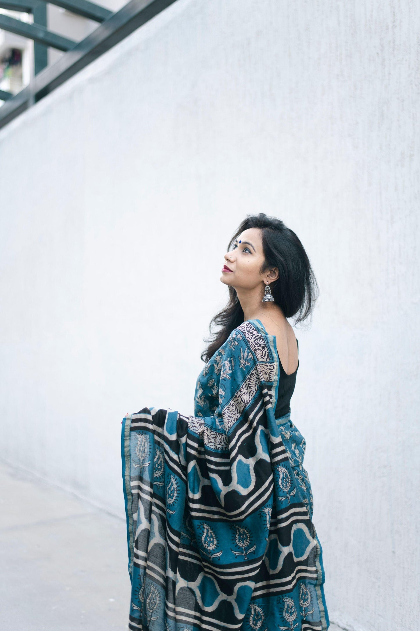 Kaisori Malhar - Dabu Light Indigo handblockprinted Silk Cotton saree Kaisori