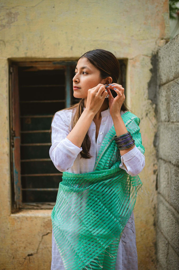 Dupattas and Stoles Kaisori