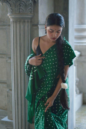 Green Art Silk With Jacquard Border Bandhani Saree With Blouse | Bandhani  saree, Indian bridal outfits, Saree