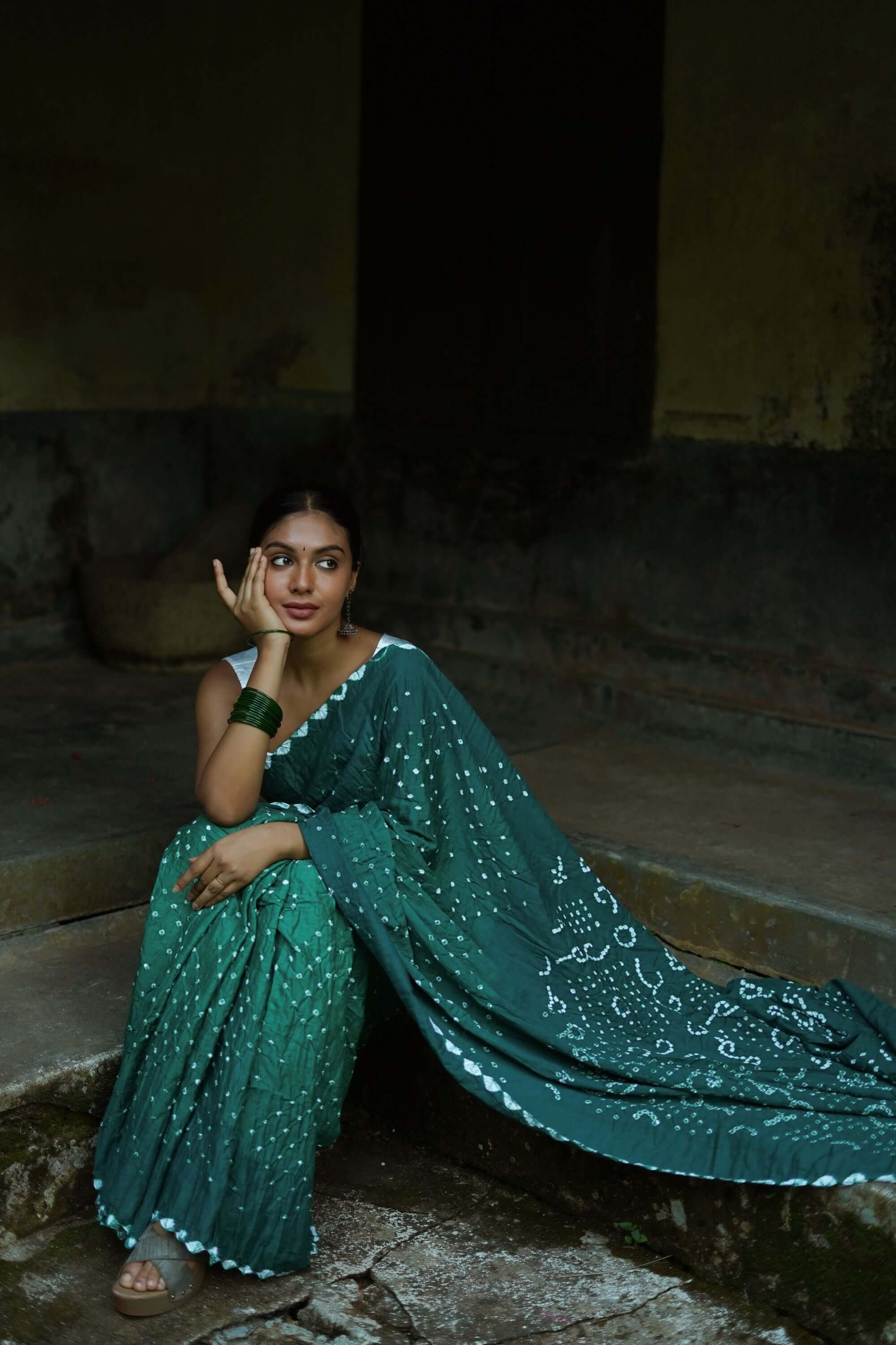 Boond - Bandhani green shaded Bandhani cotton saree Kaisori
