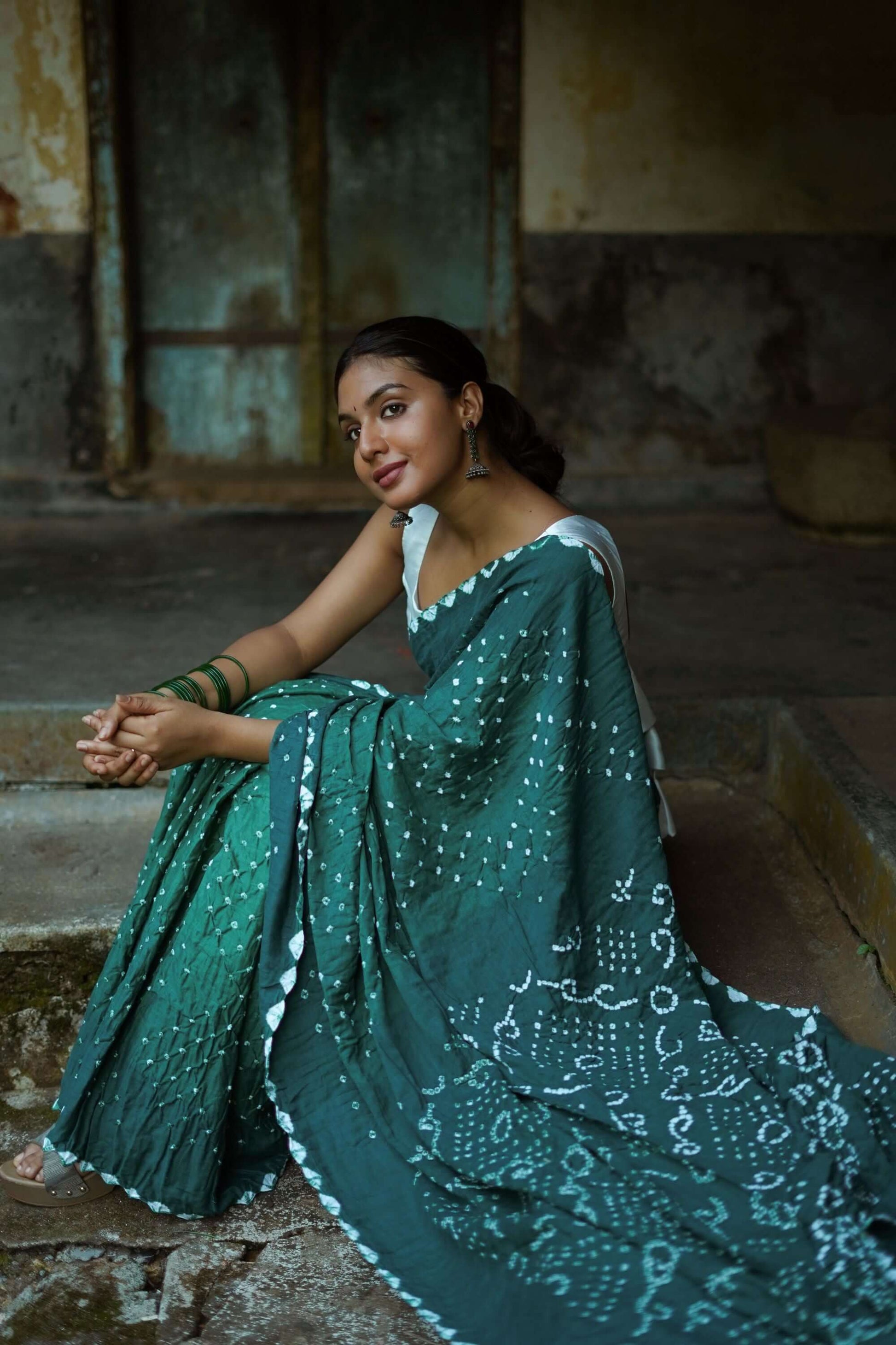 Boond - Bandhani green shaded Bandhani cotton saree Kaisori