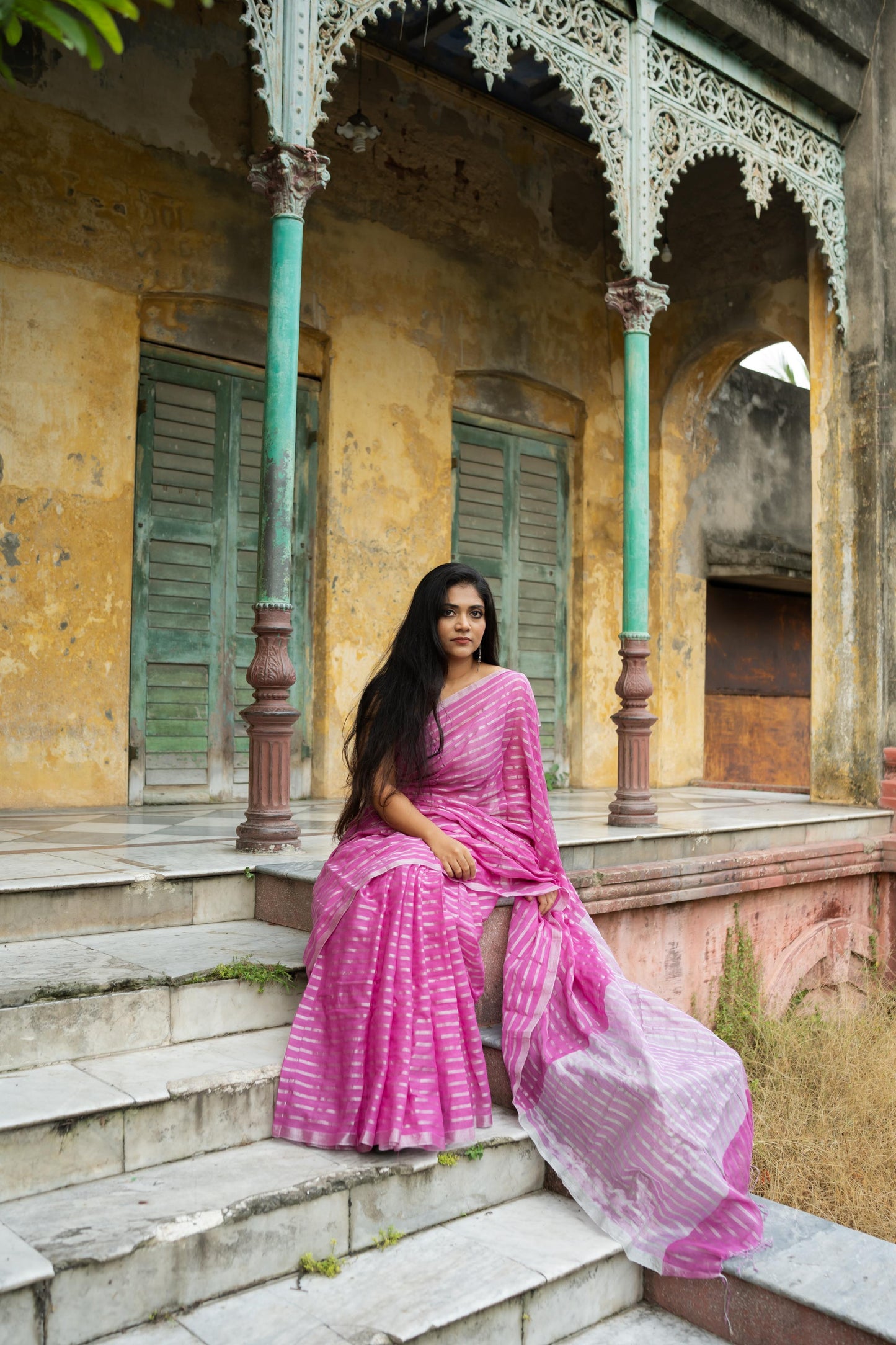 Weaves of Bengal - Sitara - Pink zari cotton saree