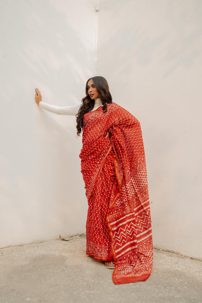 Natural dyed Dabu sarees - Malhar -Laal booti