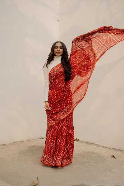 Natural dyed Dabu sarees - Malhar -Laal booti