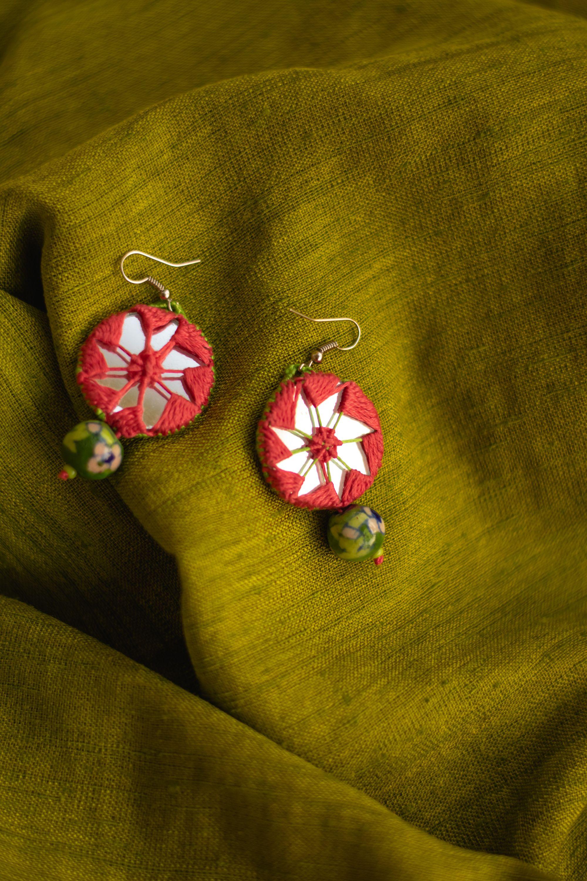 Kaisori Dual circle thread pottery earrings - Pink and Green Kaisori