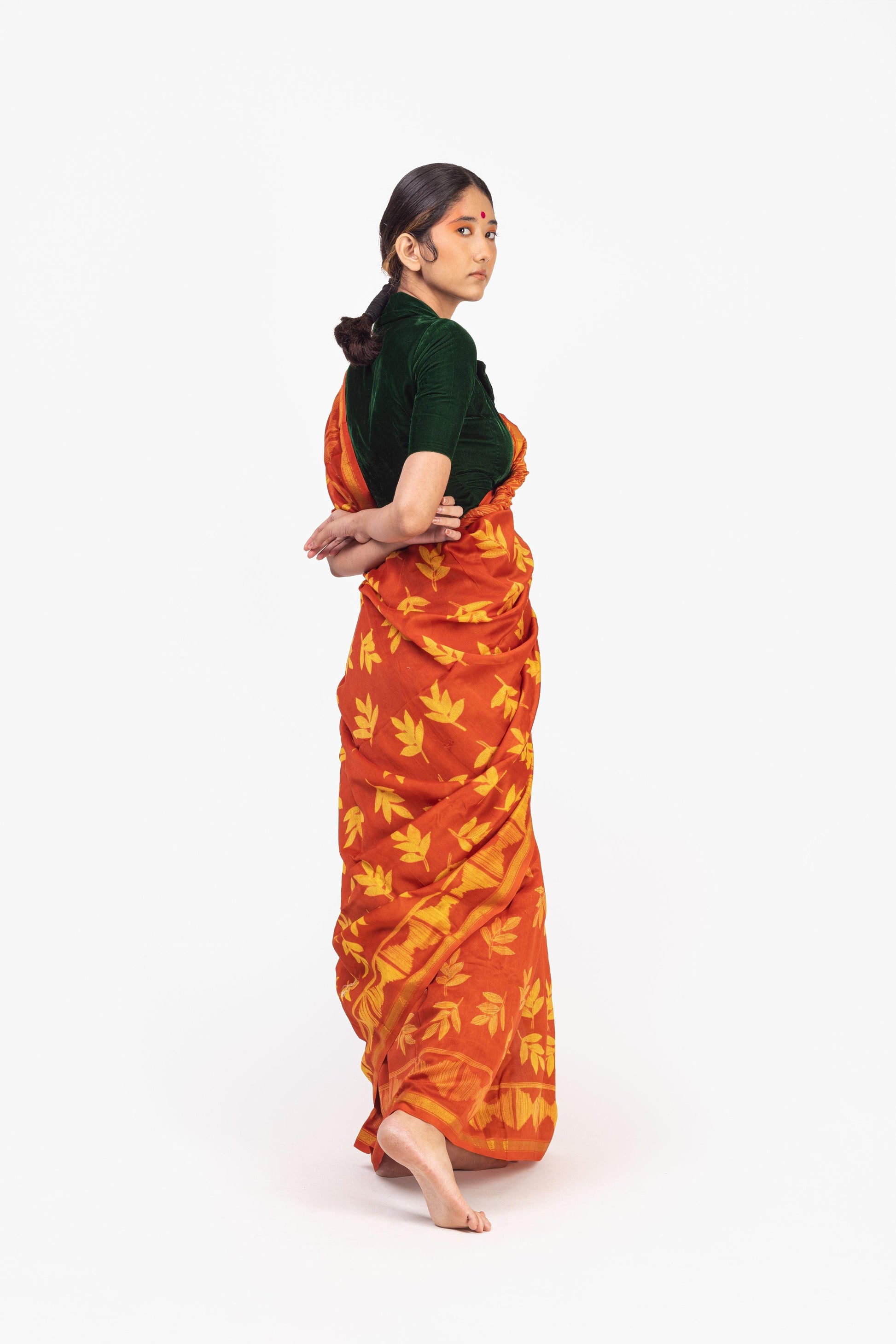 Kaisori Inayaat Red and yellow Shibori print saree Kaisori