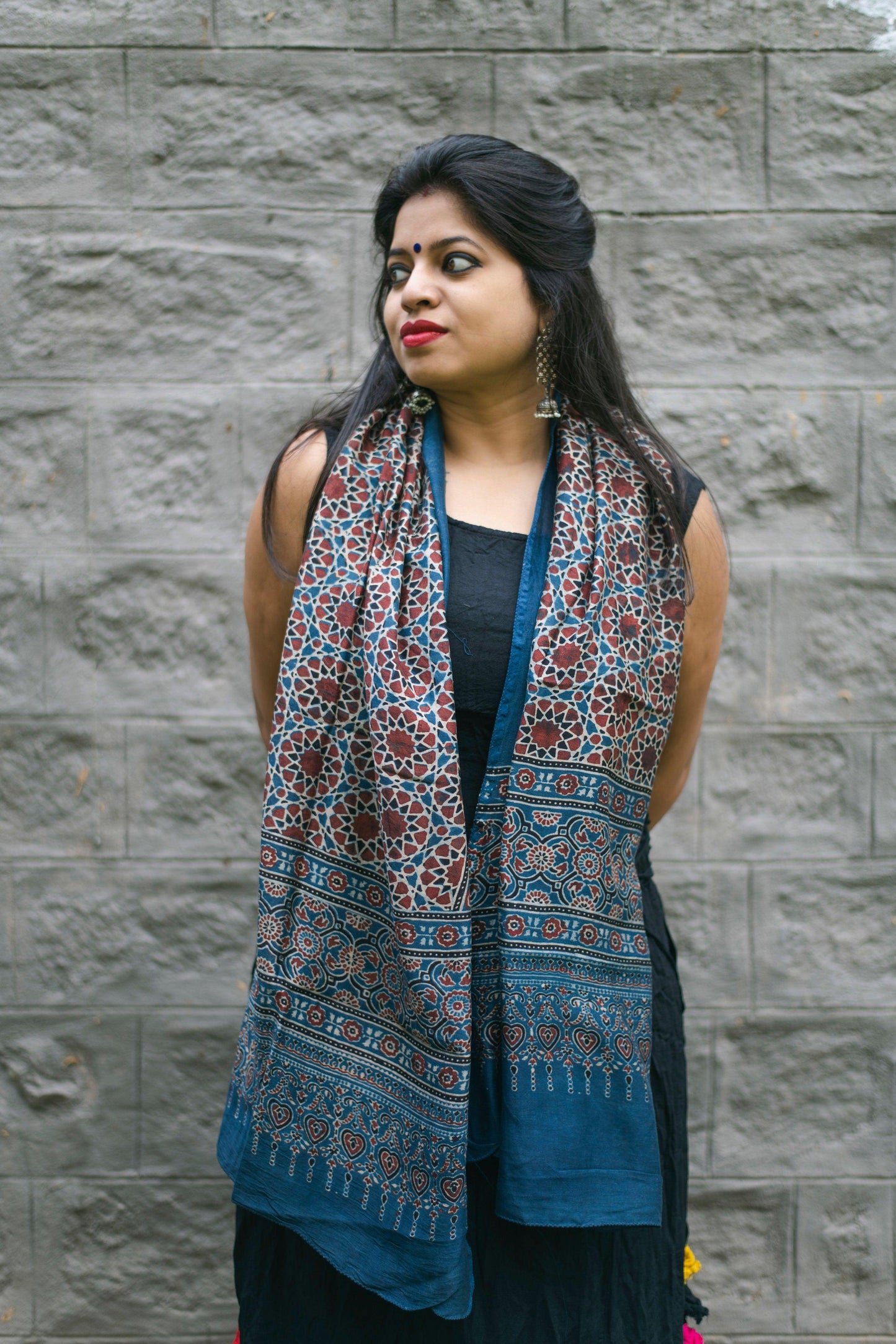 Kaisori Indigo Ajrakh Mul  Stole- Prism pattern Kaisori