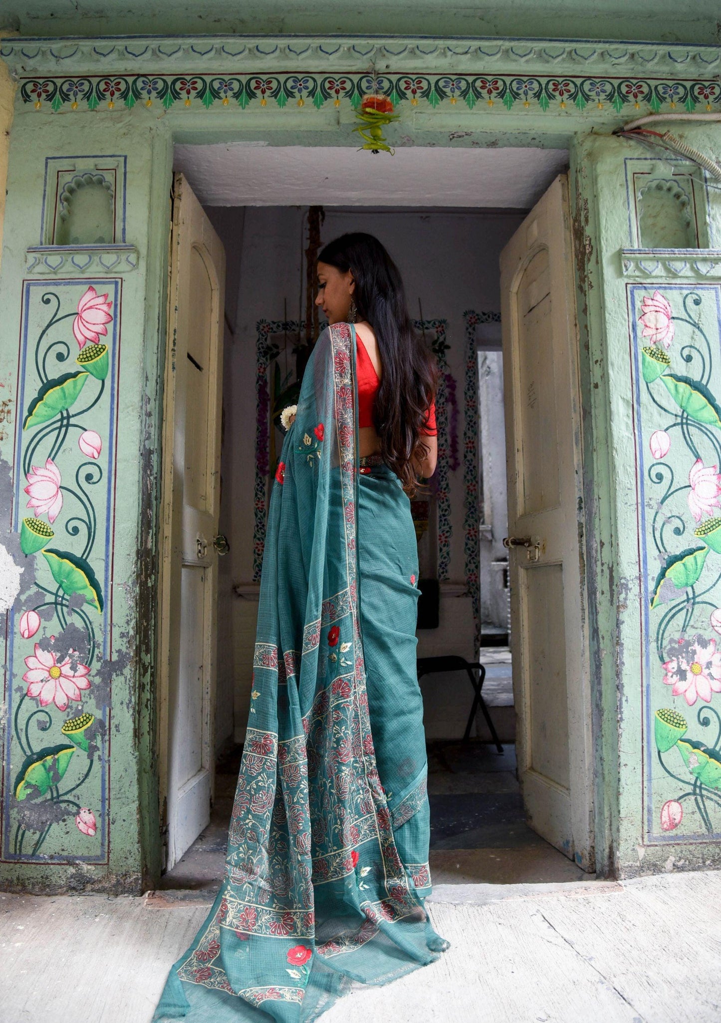 Kaisori Kota saree - Togor embroidered and handblockprinted Kota saree Kaisori