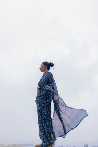 Kaisori Malhar - Dabu Pharad  Gulab Indigo Dabu Silk Cotton saree Kaisori