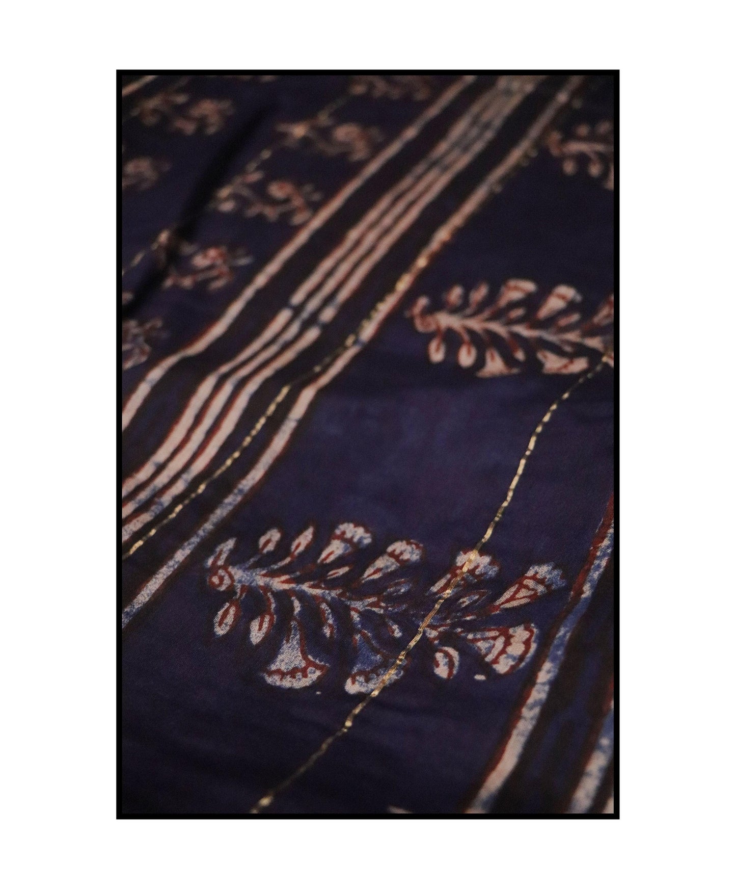 Kaisori Malhar - Dabu Pharad Leaf Indigo handblockprinted Silk Cotton saree Kaisori