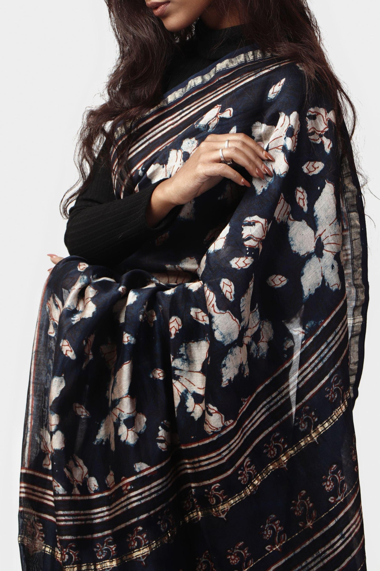 Kaisori Malhar - Dabu Pharad Leaf Indigo handblockprinted Silk Cotton saree Kaisori