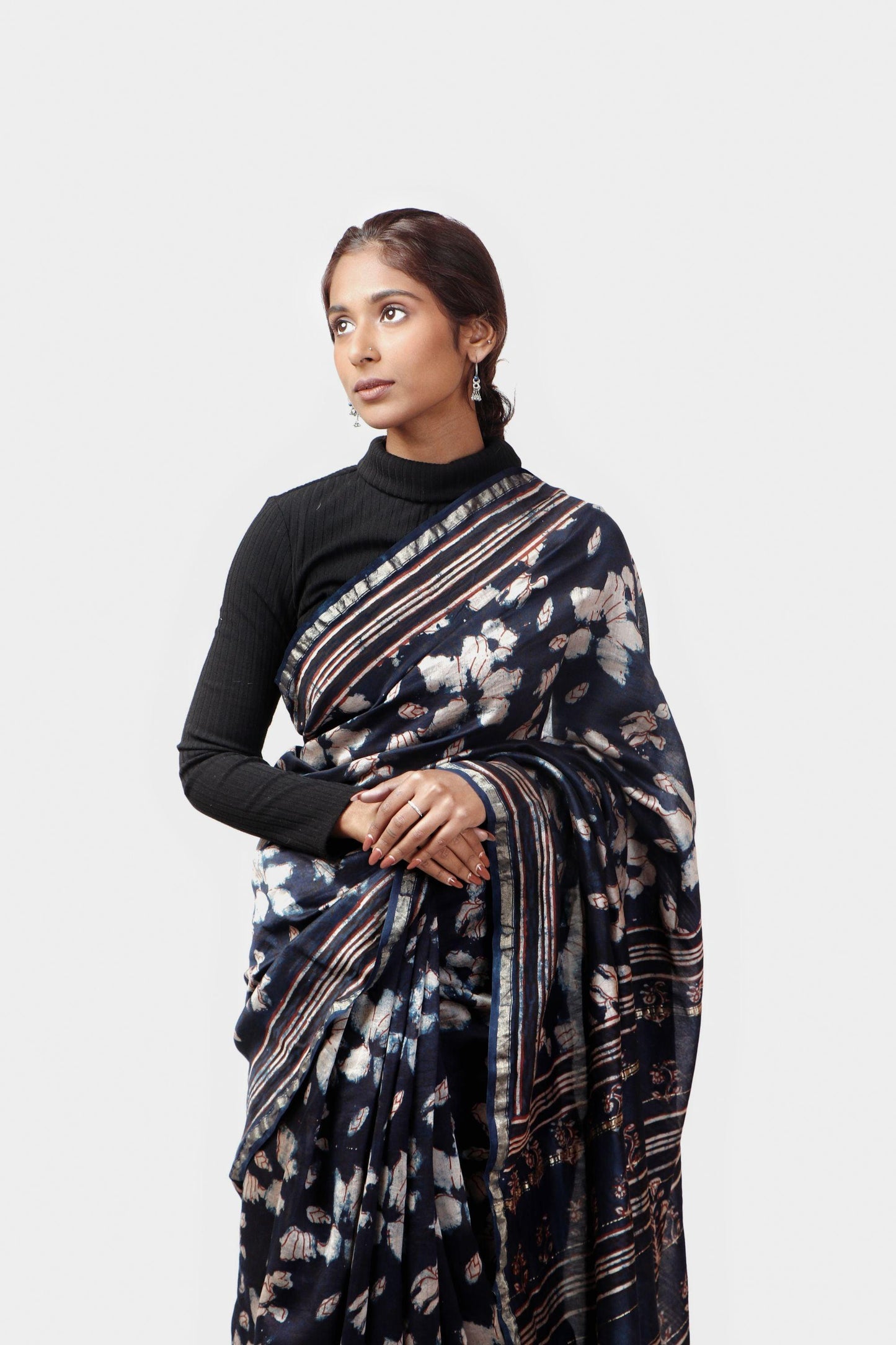 Kaisori Malhar - Dabu Pharad Leaf Indigo handblockprinted Silk Cotton saree Kaisori