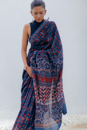 Kaisori Malhar - Dabu Pharad Trinaya Indigo handblockprinted Silk Cotton saree Kaisori