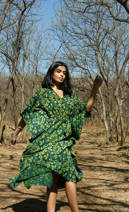 Kaisori Paisley Mulmul natural dyed green paisley Kaftan Kaisori