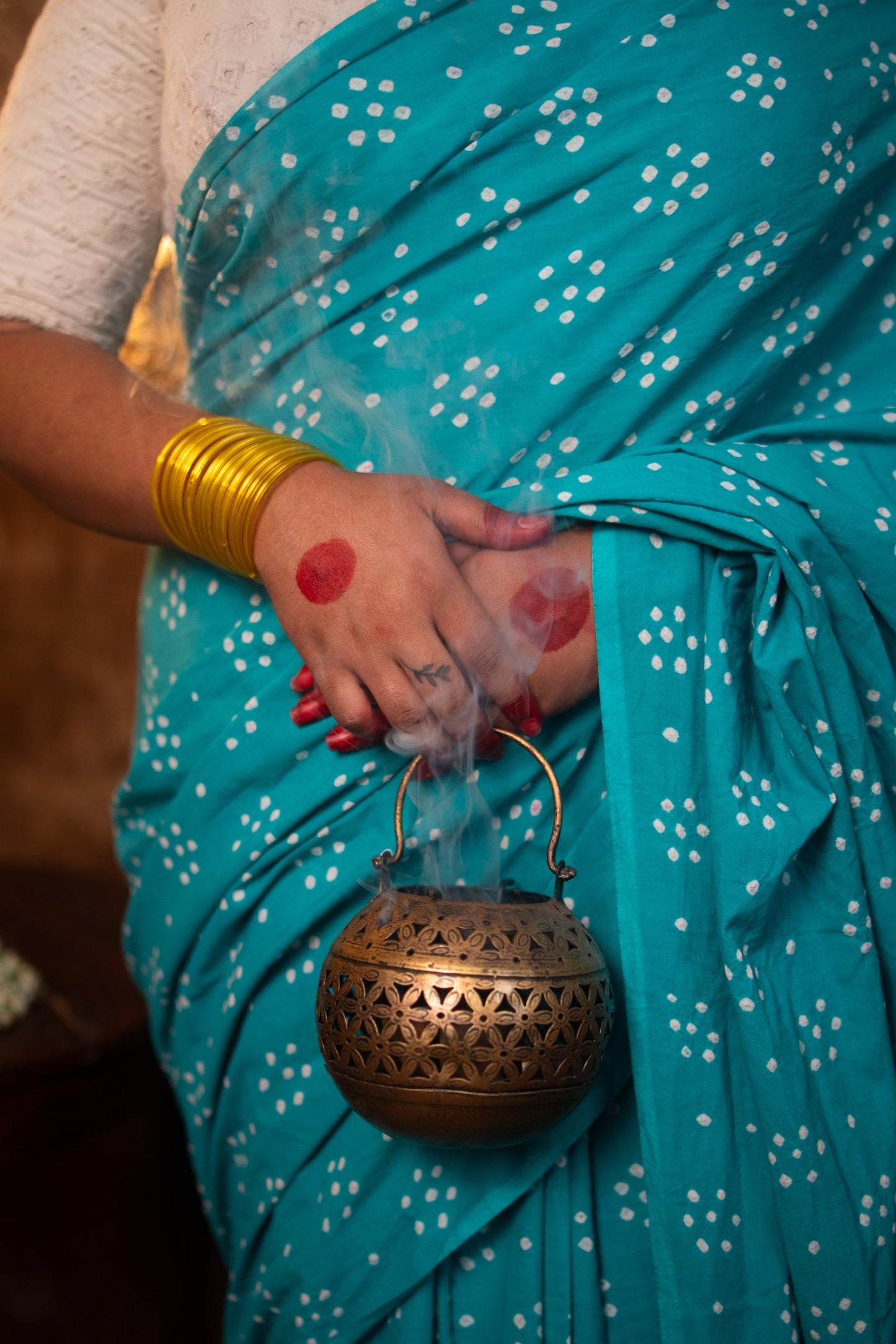 Hand knotted Kutchi Bandhani Blue cotton saree - Boondh