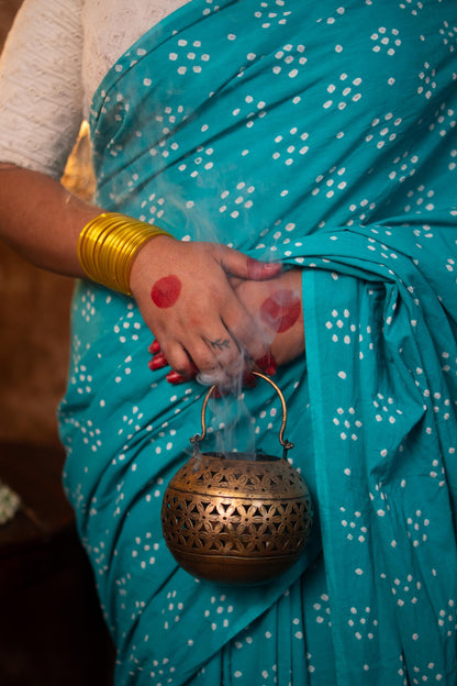 Hand knotted Kutchi Bandhani Blue cotton saree - Boondh