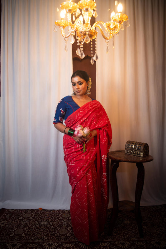Hand knotted Kutchi Bandhani vermillion cotton saree - Boondh