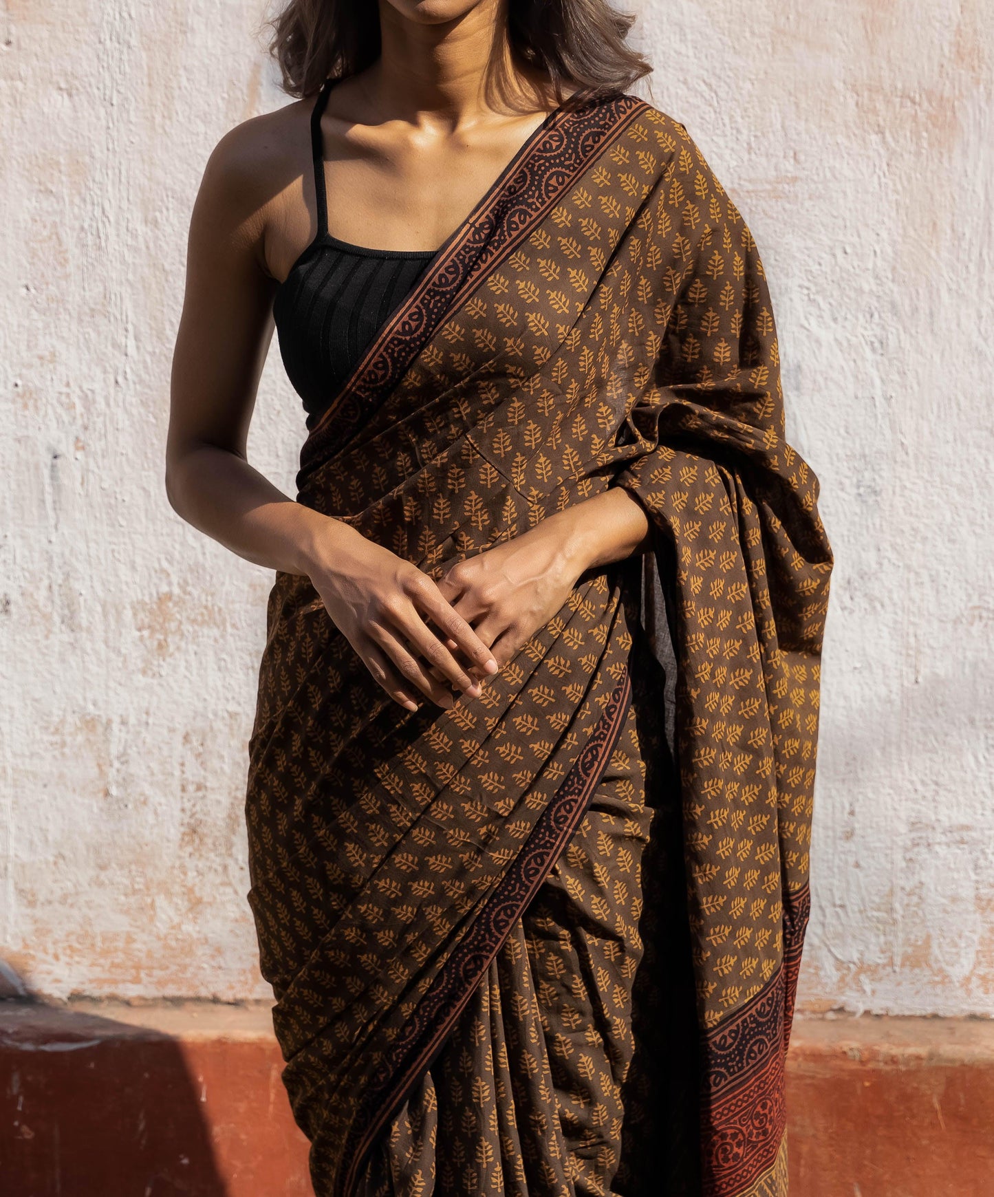 Roheda Brown Mughal Pine natural dyed handblock printed  Bagru saree Kaisori