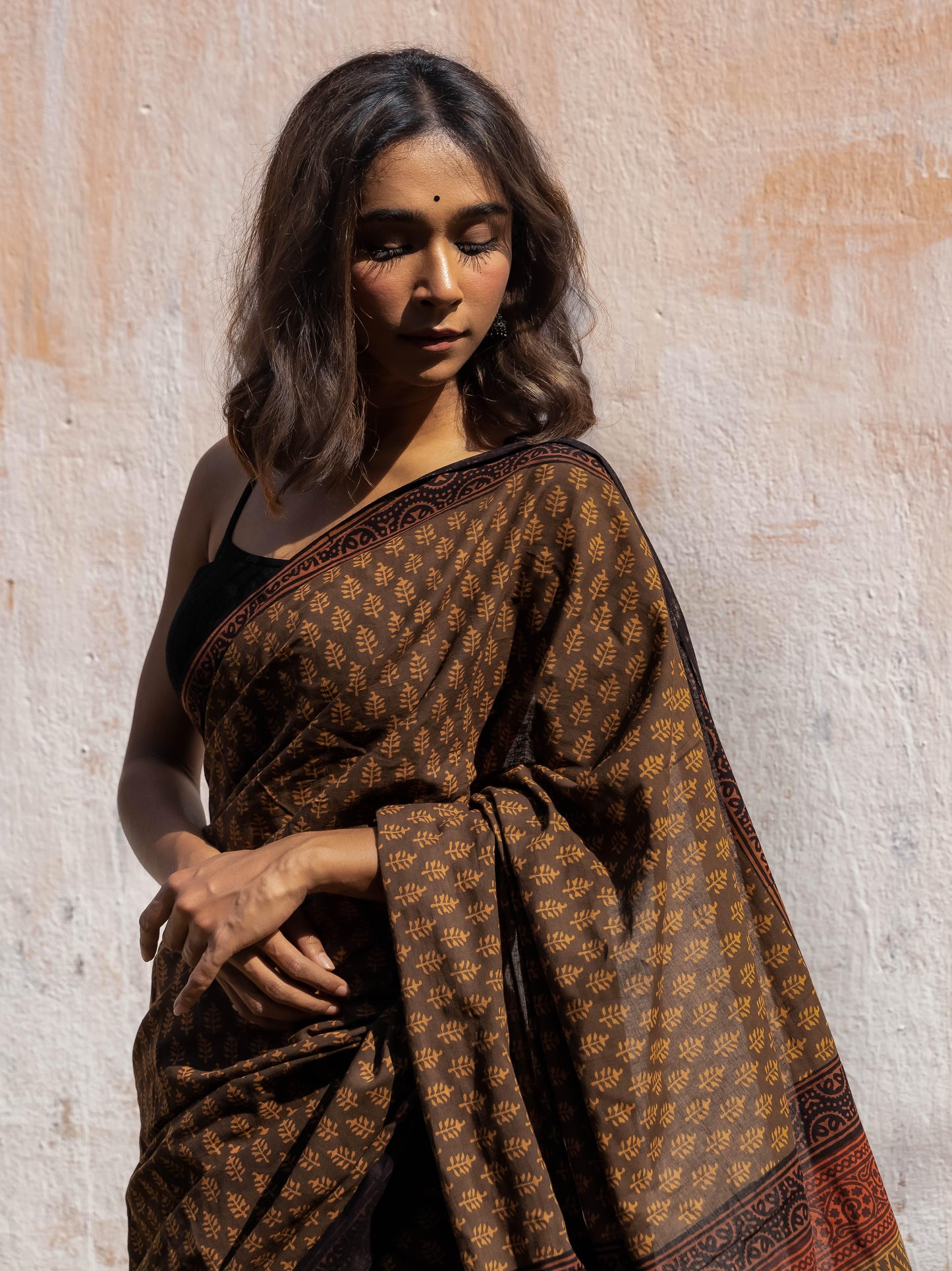 Roheda Brown Mughal Pine natural dyed handblock printed  Bagru saree Kaisori