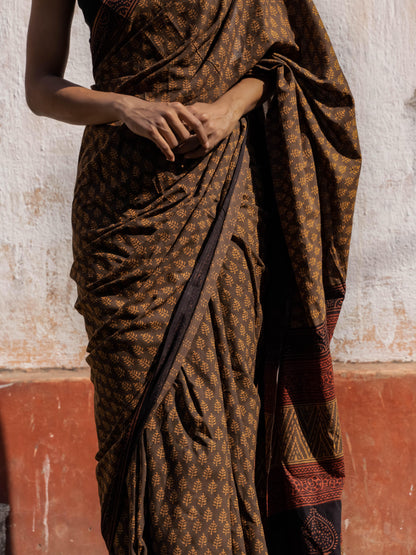 Roheda Brown Mughal Pine natural dyed handblock printed  Bagru saree Kaisori