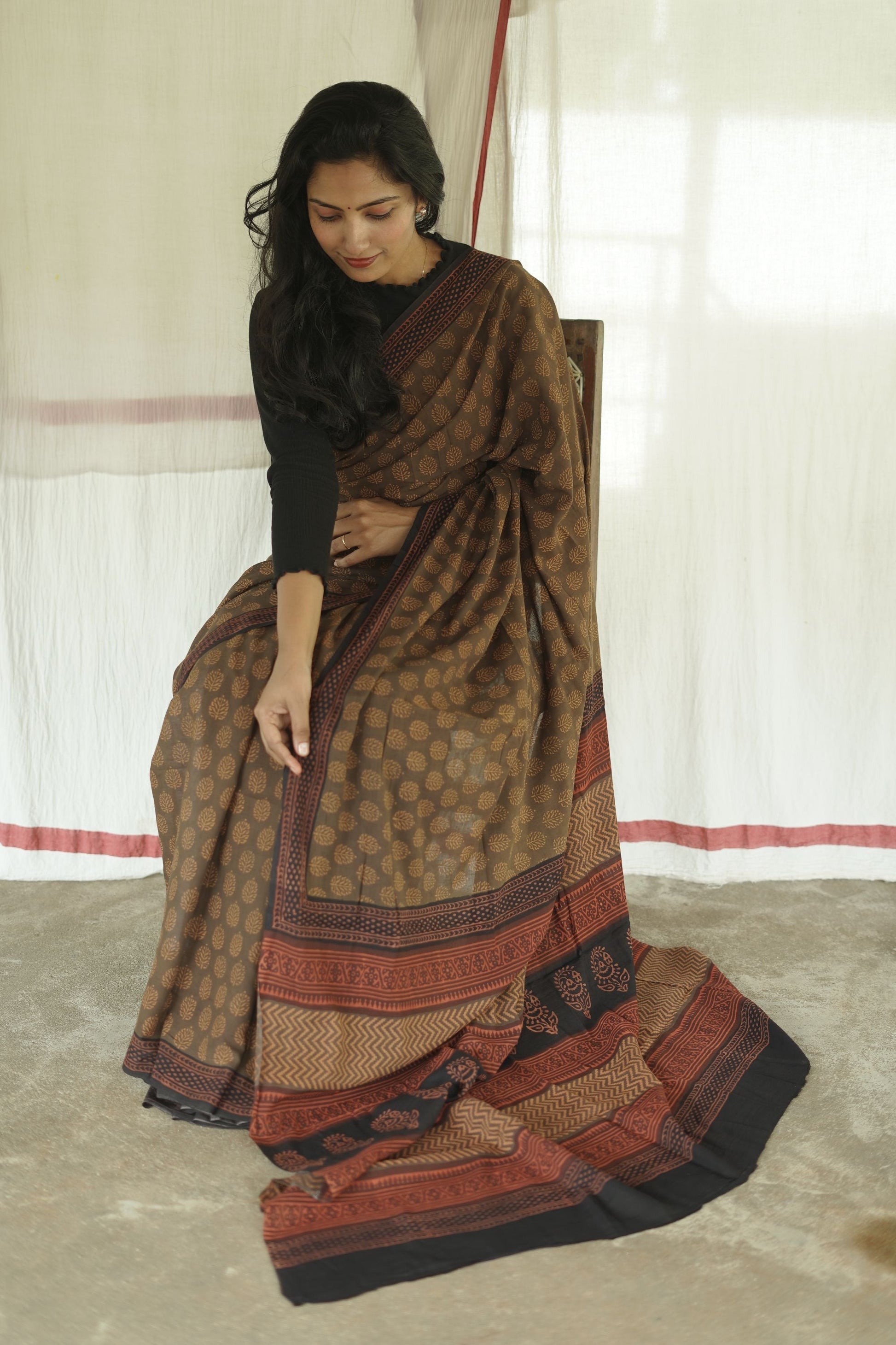 Roheda Chevron natural dyed handblock printed Bagru saree Kaisori