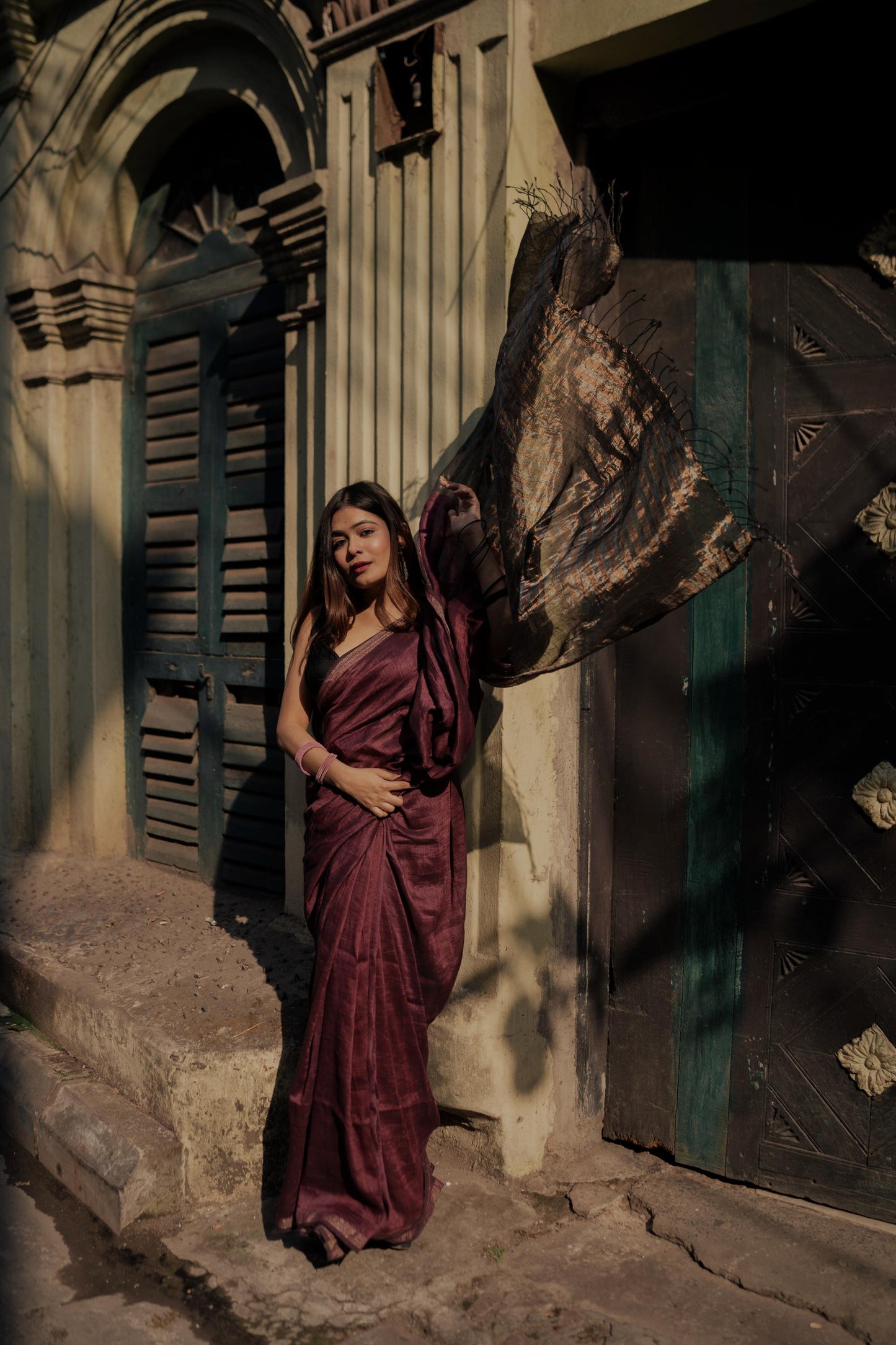 Weaves of Bengal - Sitara- Magenta linen cotton saree