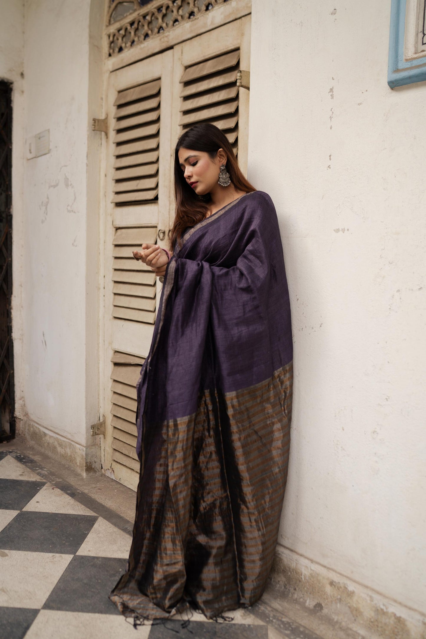 Weaves of Bengal - Sitara- purple linen cotton saree