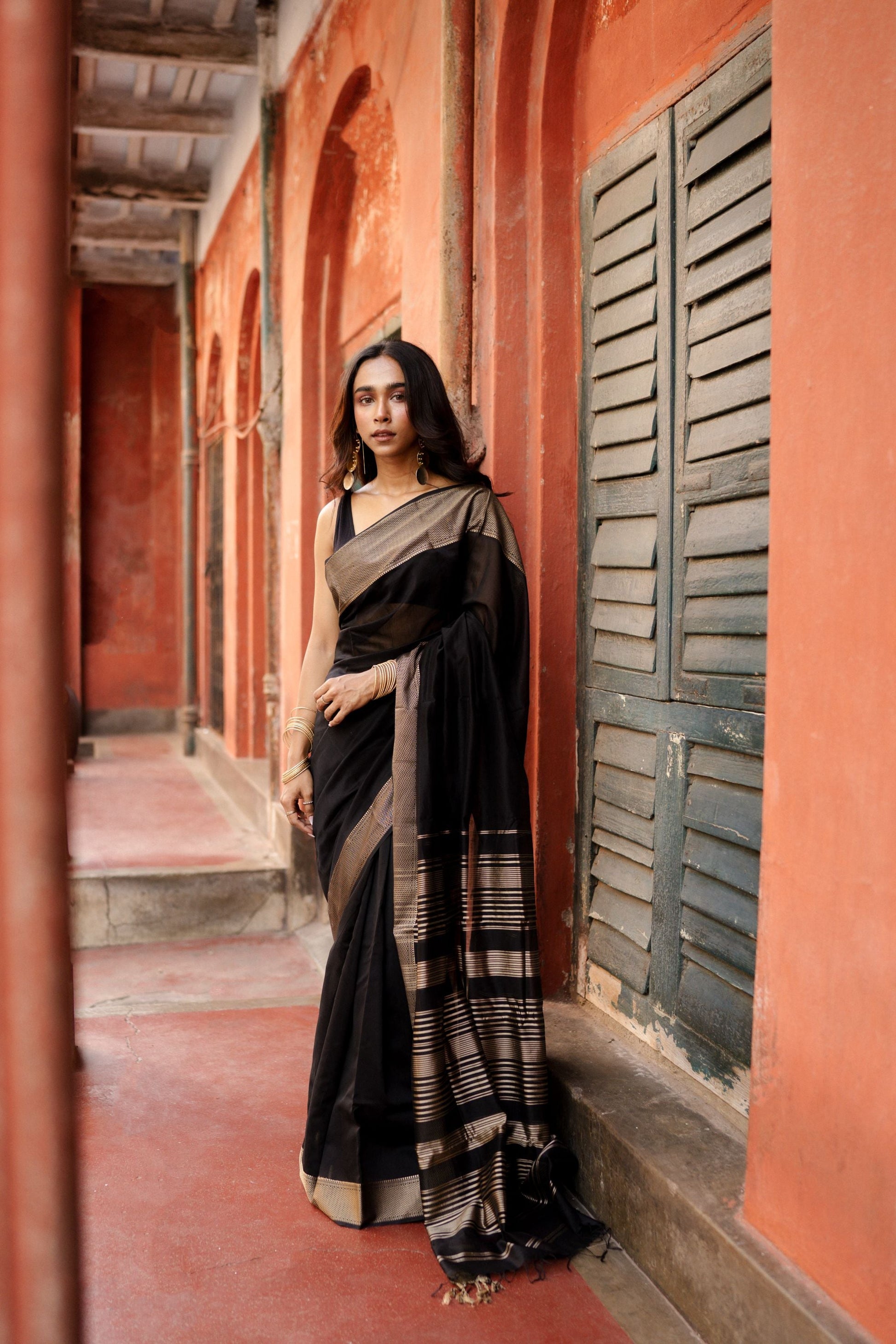 Seher - Black Gold Maheshwari Saree Kaisori