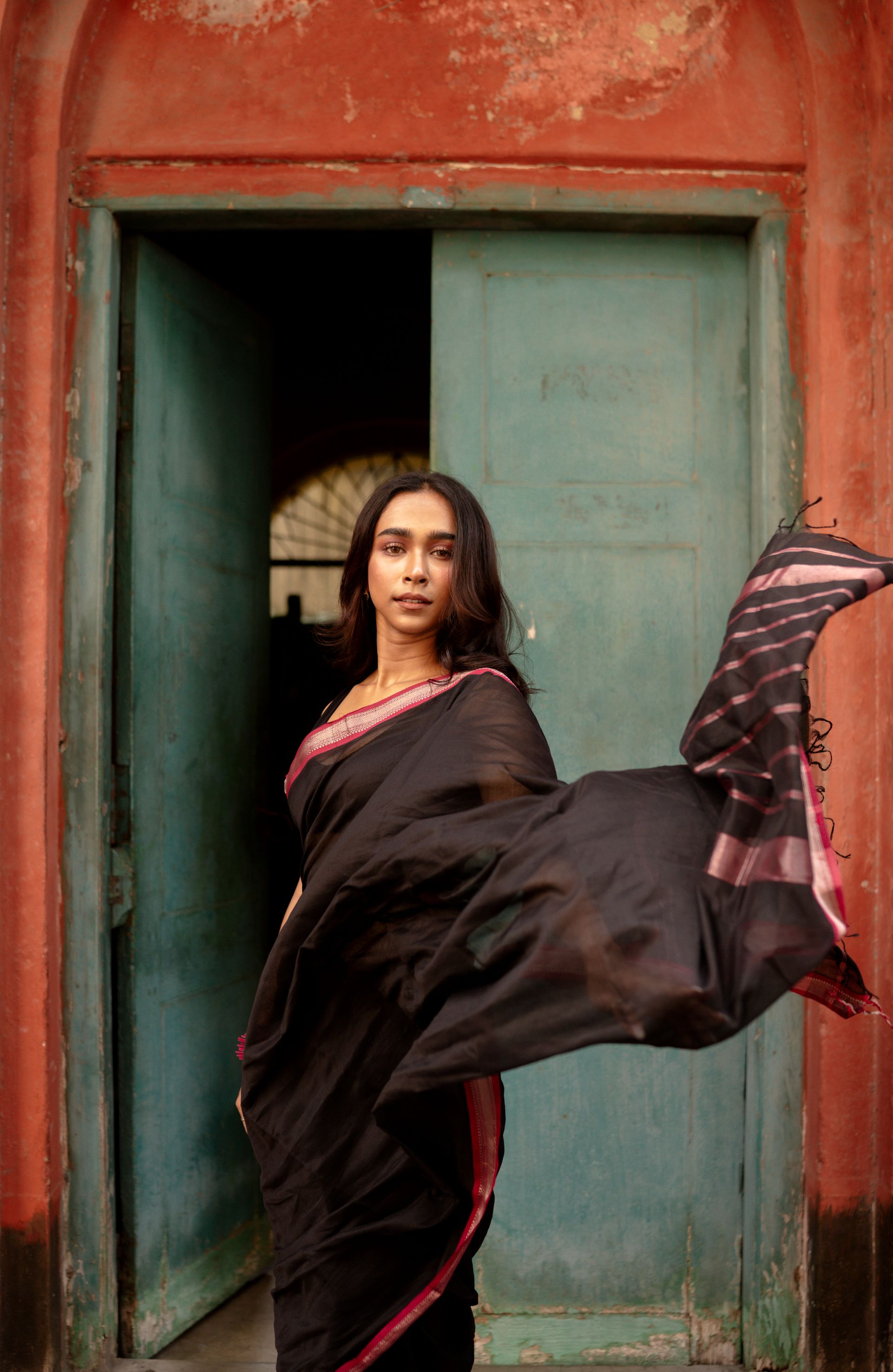 Seher - Black Pink Maheshwari Saree Kaisori