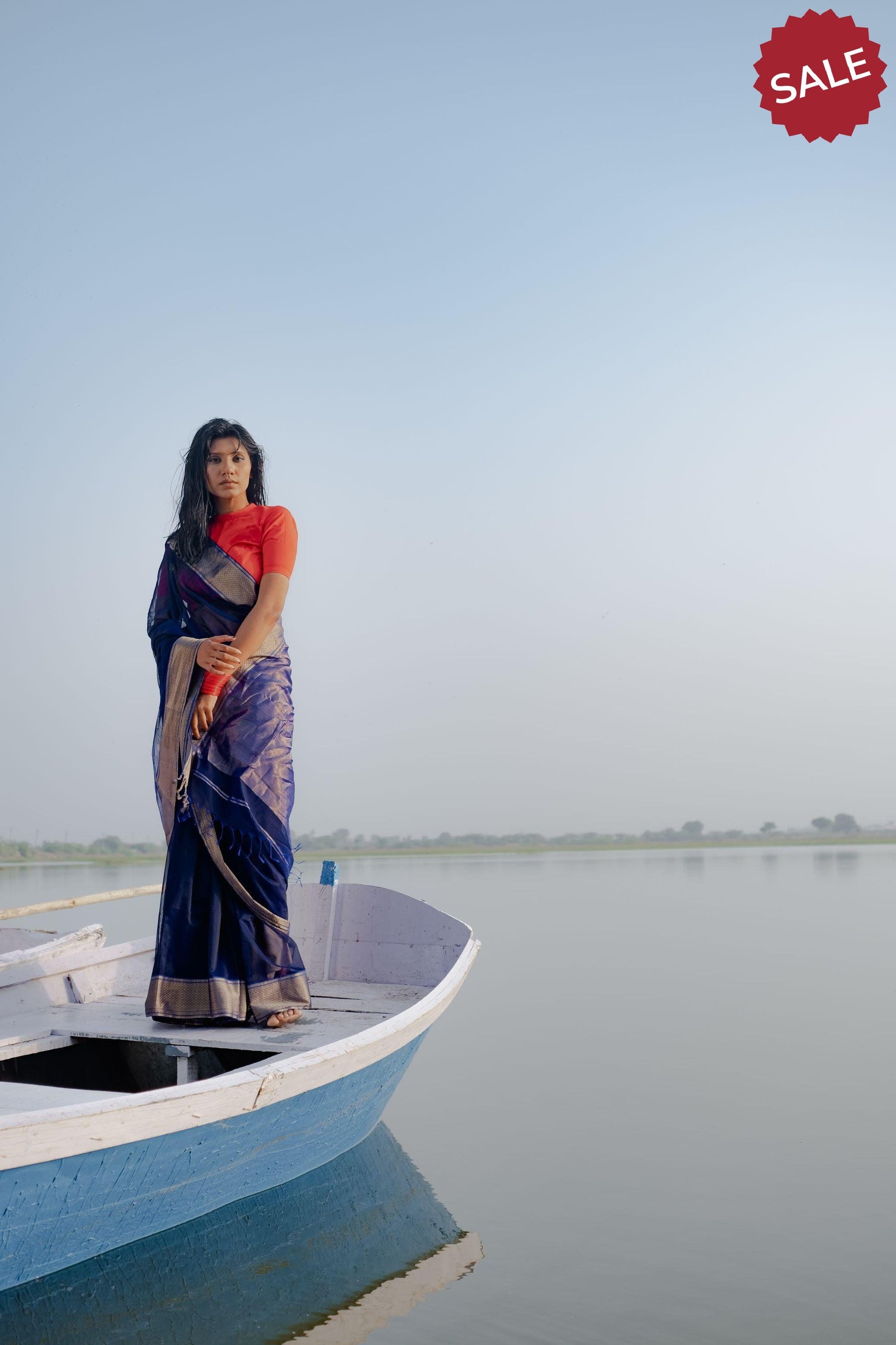 Seher - Navy blue Maheshwari Saree Kaisori