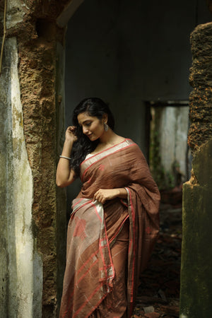 Standing style pose with saree Stock Photos - Page 1 : Masterfile